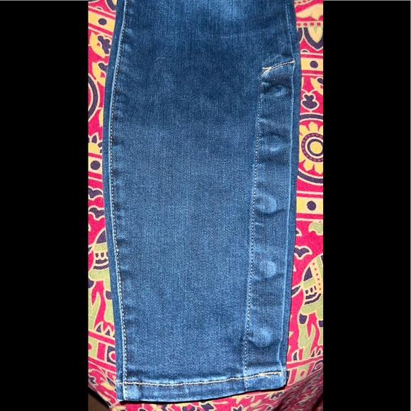 Frame Skinny Jeans - Picture 5 of 6